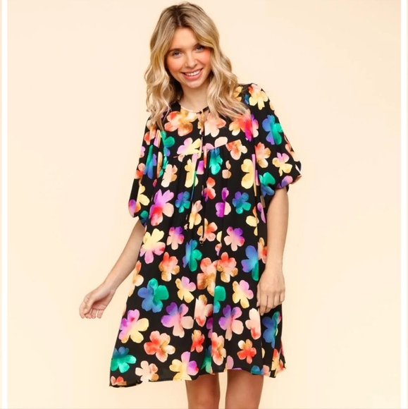 Black Short Sleeve Floral Multicolor Dress, Large - Picture 2 of 3